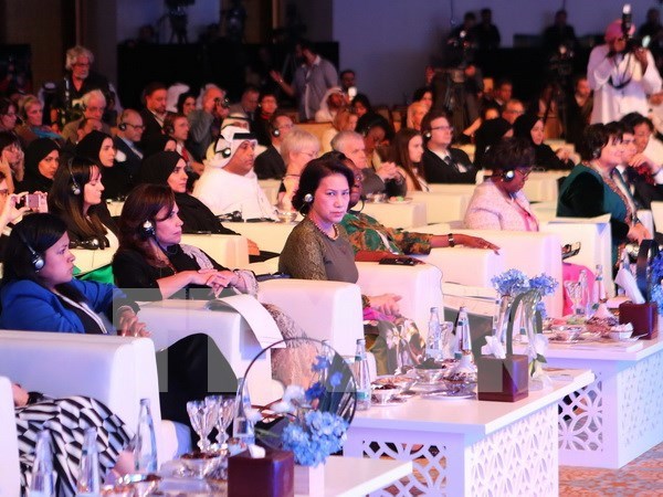 第11届全球女性议长峰会发表《阿布扎比宣言》 hinh anh 1