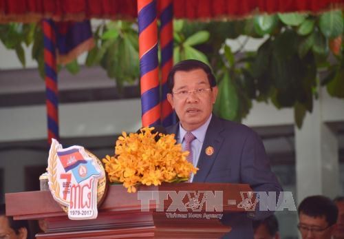 柬埔寨举行隆重仪式 庆祝推翻波尔布特种族灭绝制度胜利 hinh anh 1