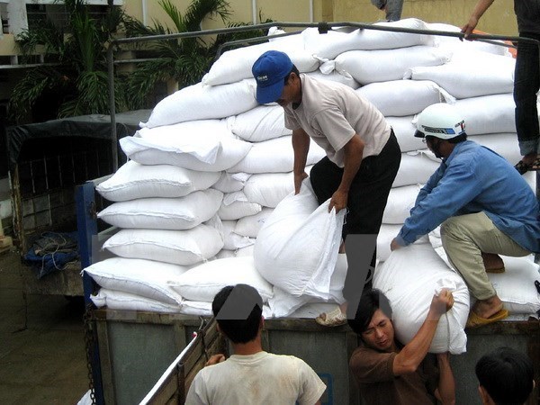越南政府给12省发放大米 确保贫困群众过一个温饱春节 hinh anh 1