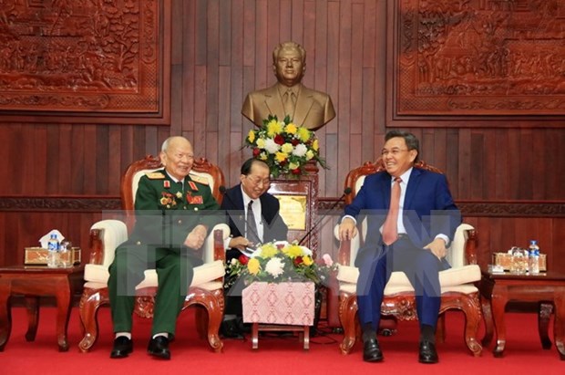 老挝领导人高度评价援老越南志愿军和专家为老挝作出的贡献 hinh anh 2