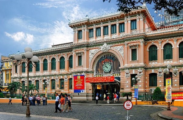 胡志明市古建筑之一——西贡邮局 hinh anh 1