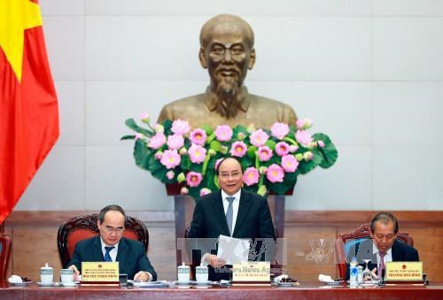越南政府与祖国阵线中央委员会召开联席会议 hinh anh 1