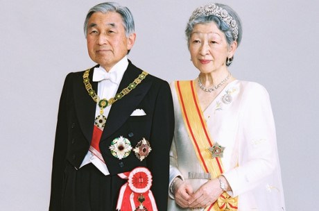 日本天皇和皇后对越进行国事访问有助于增进越日友谊和合作交流 hinh anh 1