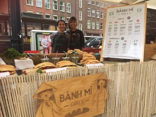 越南青年在荷兰推广越南饮食文化 hinh anh 1