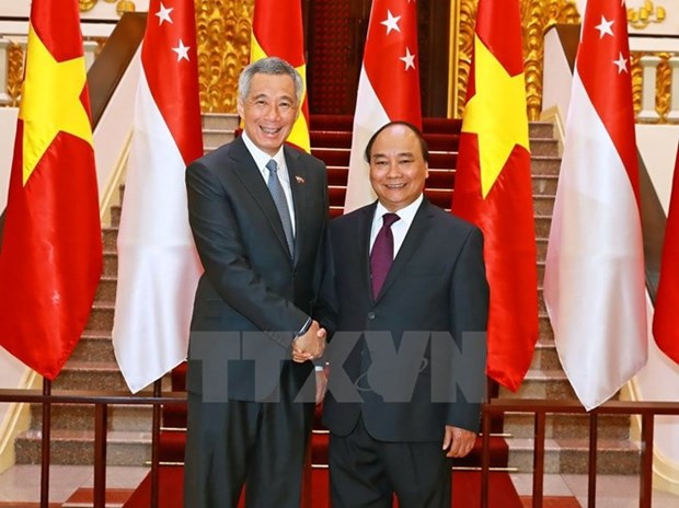 新加坡总理李显龙圆满结束对越南进行的正式访问 hinh anh 1