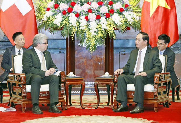 国家主席陈大光：越南十分重视巩固和发展对瑞关系 hinh anh 2