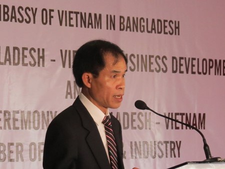 越南与孟加拉国贸易促进研讨会在孟加拉国举行 hinh anh 1