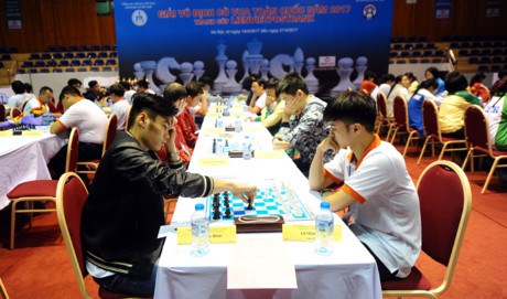2017年全国国际象棋锦标赛正式开赛近100名最佳选手参赛 hinh anh 1