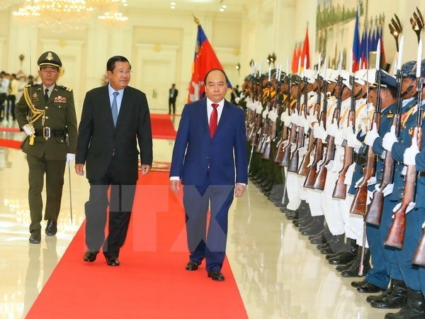 越南与柬埔寨发表联合声明 hinh anh 1