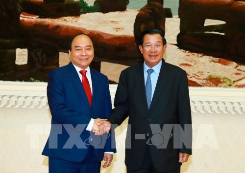 阮春福总理结束对柬埔寨的访问 向柬埔寨首相致感谢电 hinh anh 1