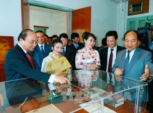 阮春福总理圆满结束对老挝进行的正式访问 hinh anh 3