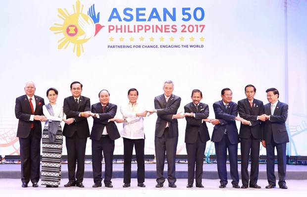越南为第30届东盟峰会成功召开作出积极贡献 hinh anh 1