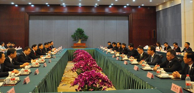 第十三次越中两党理论研讨会在中国河南郑州开幕 hinh anh 1