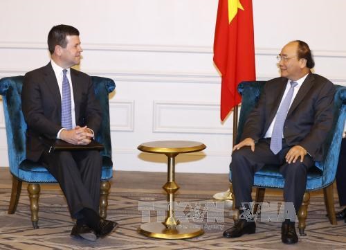 阮春福总理支持美国纳斯达克与越南企业合作 hinh anh 1