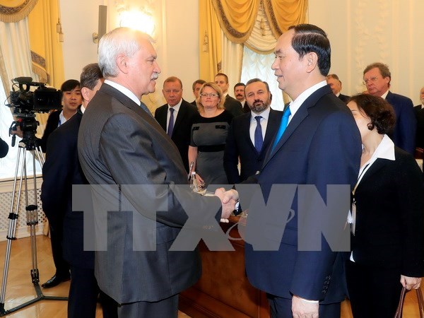越南国家主席陈大光会见圣彼得堡市市长 圆满结束对俄罗斯的访问 hinh anh 1