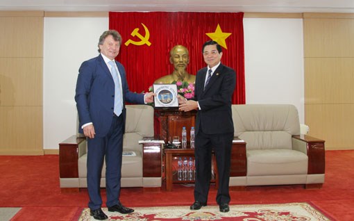 俄罗斯技术集团与越南平阳省开展橡胶种植合作 hinh anh 2