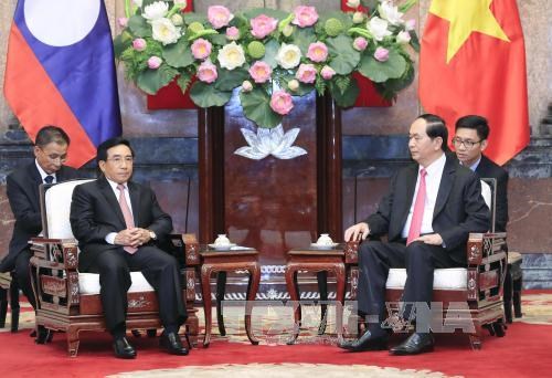 越南党和国家领导人分别会见老挝国家副主席潘坎•维帕万 hinh anh 4