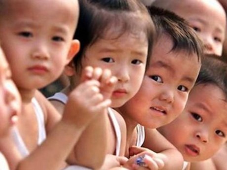 新生儿性别比例失调仍是越南人口可持续发展的绊脚石 hinh anh 1