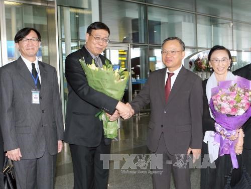 泰国国家立法议会议长蓬佩开始对越南进行正式访问 hinh anh 1