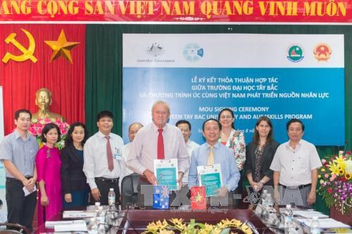 澳大利亚协助越南有效开发人力资源 hinh anh 1