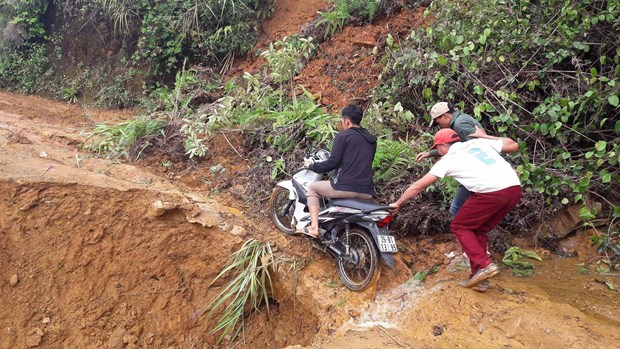 越南各地出现特大暴雨 造成重大人员伤亡和财产损失 hinh anh 2
