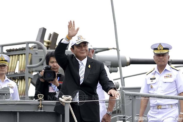 泰国举行东盟成立50周年国际舰队检阅活动 hinh anh 1