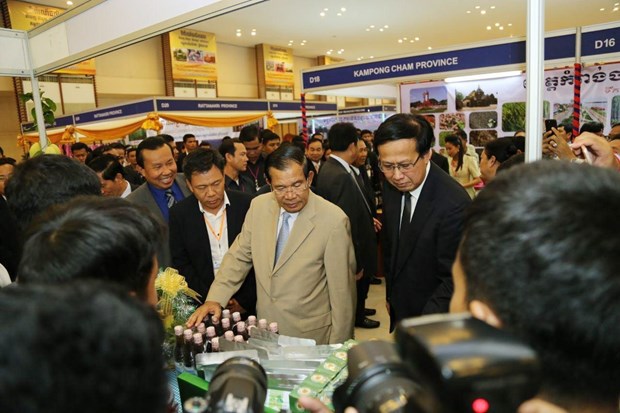 越南出席柬埔寨进出口商品展 hinh anh 1