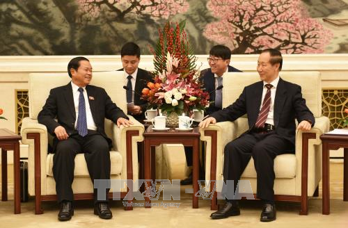 越南国会高级代表团对中国进行正式访问 hinh anh 3