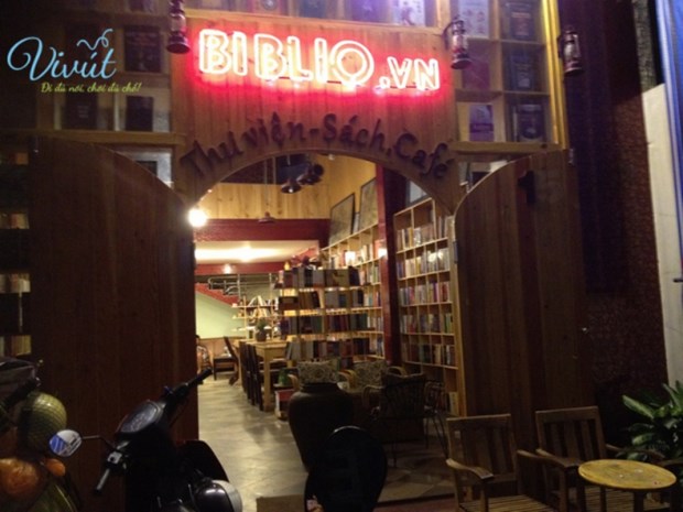 书店式咖啡馆弘扬岘港市全民阅读文化 hinh anh 1