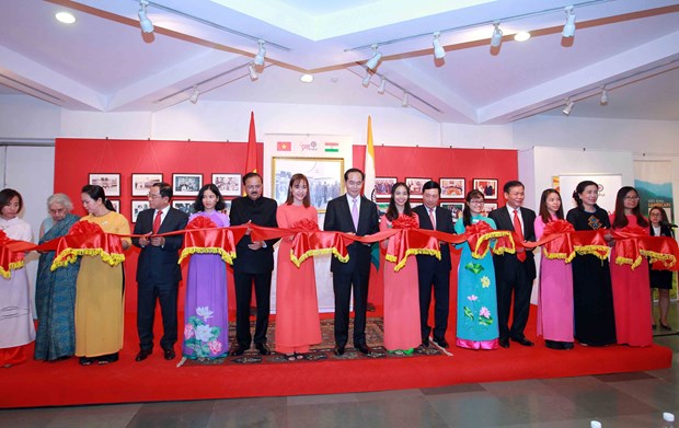 印度越南文化空间有助于加强两国人民的团结友谊 hinh anh 1