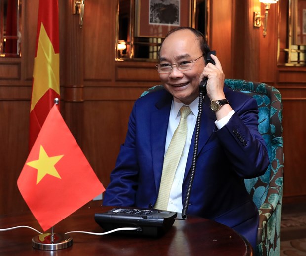 越南政府总理阮春福与新西兰总督通电话 hinh anh 1