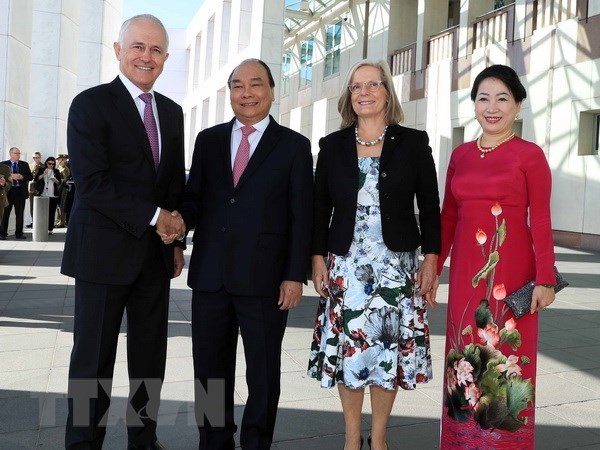 澳大利亚总理举行仪式 欢迎越南政府总理阮春福到访 hinh anh 1