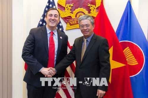 越南与美国加强人道主义合作 hinh anh 1