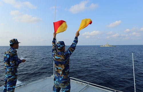 越泰两国海军力量举行联合巡逻 hinh anh 1