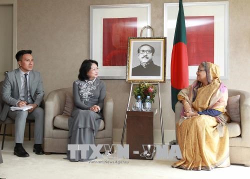 国家副主席邓氏玉盛会见孟加拉国总理谢赫·哈西娜 hinh anh 1