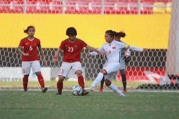 2018年东南亚女子足球锦标赛：越南队6比0大胜印度尼西亚队 hinh anh 1