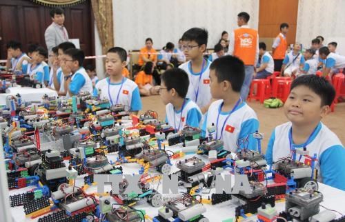 近150名优秀学生参加2018年越南机器人大赛 hinh anh 2