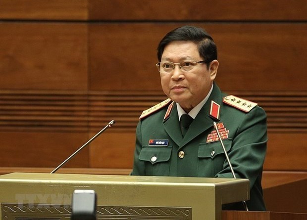 越南高级军事代表团赴新加坡出席东盟国防部长会议和东盟防长扩大会议 hinh anh 1