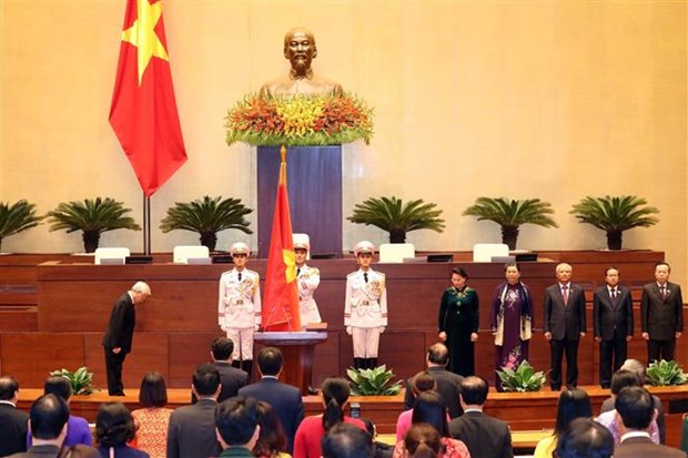 越南第十四届国会第六次会议：阮富仲同志宣誓就任2016-2021年任期国家主席 hinh anh 2