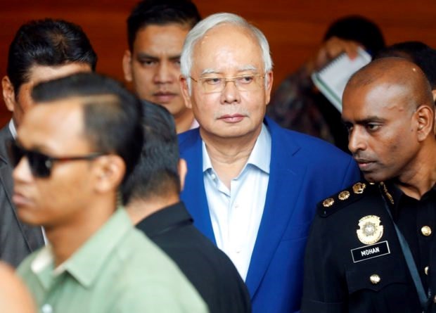 前马来西亚总理纳吉布面临购买法国2搜潜艇的腐败调查 hinh anh 1