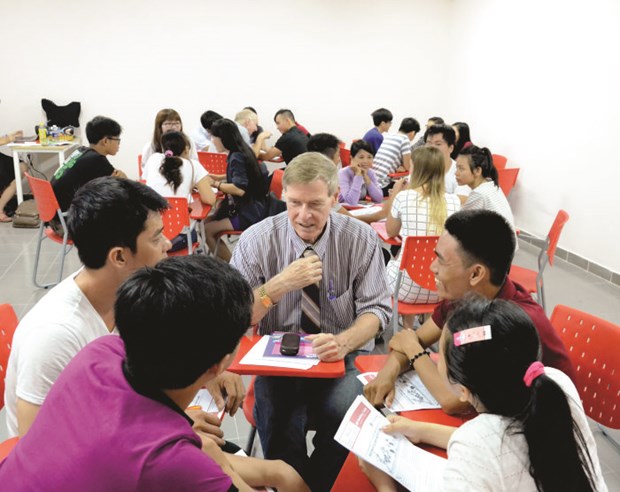 英孚教育：越南成人英语水平排亚洲第7 hinh anh 1