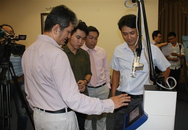 越南企业成功研制应用微点激光技术的手术设备 hinh anh 2