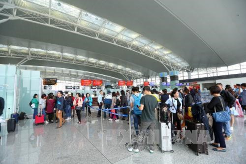2019年越南航空港总公司有望接待旅客逾1.12万人次 hinh anh 1