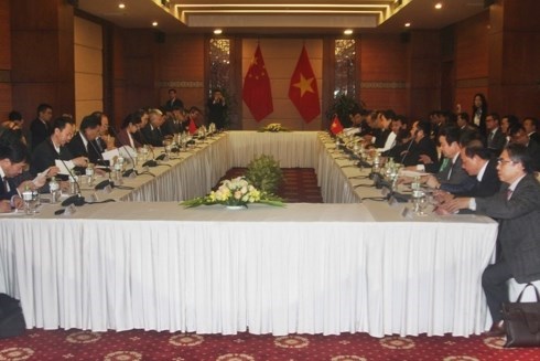 越中举行政府级边界谈判代表团全体会议 hinh anh 1