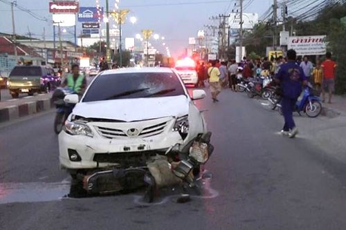 泰国传统新年期间因交通事故死亡人数近300 hinh anh 1
