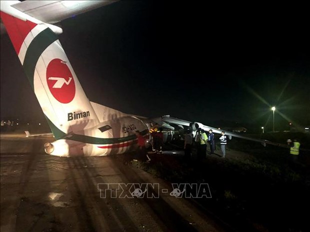 孟加拉国飞机在缅甸降落时滑出跑道 多人受伤 hinh anh 1