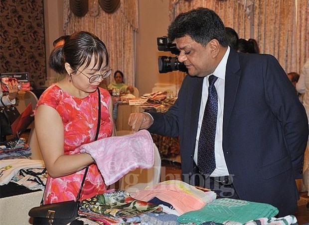 印度纺织服装企业在胡志明市寻找商机 hinh anh 2