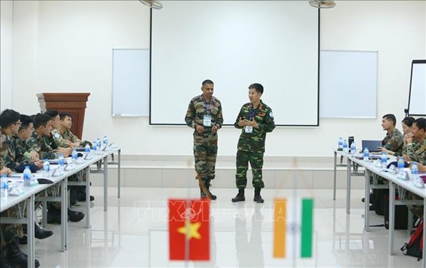 2019年越南—印度联合国维和行动沙盘模拟联合演练在河内举行 hinh anh 1