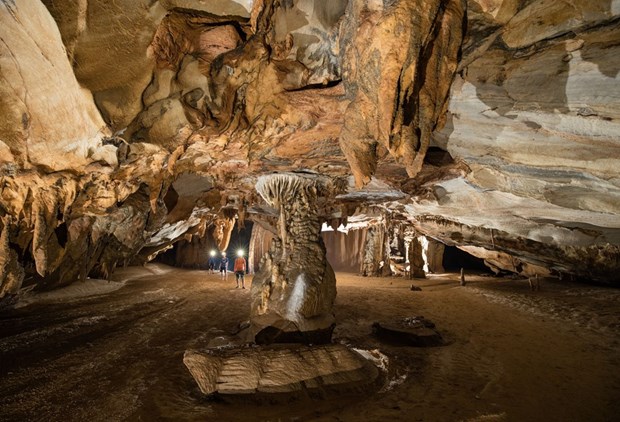 广平省天堂洞成为亚洲最壮观的天然溶洞穴 hinh anh 1