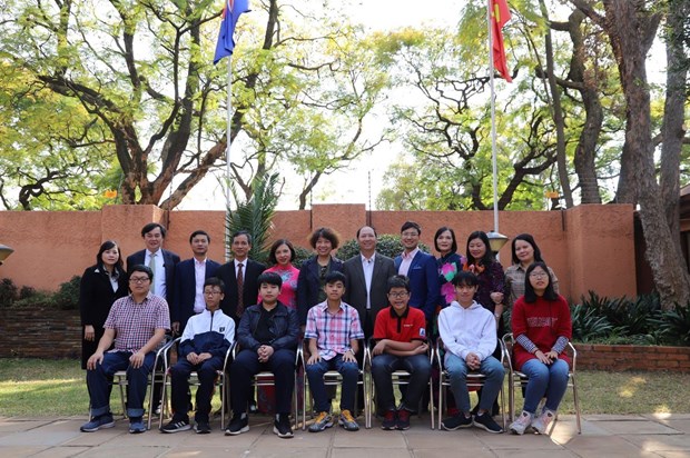 越南代表队在2019年第20届IMC国际数学竞赛中取得骄人的成绩 hinh anh 2
